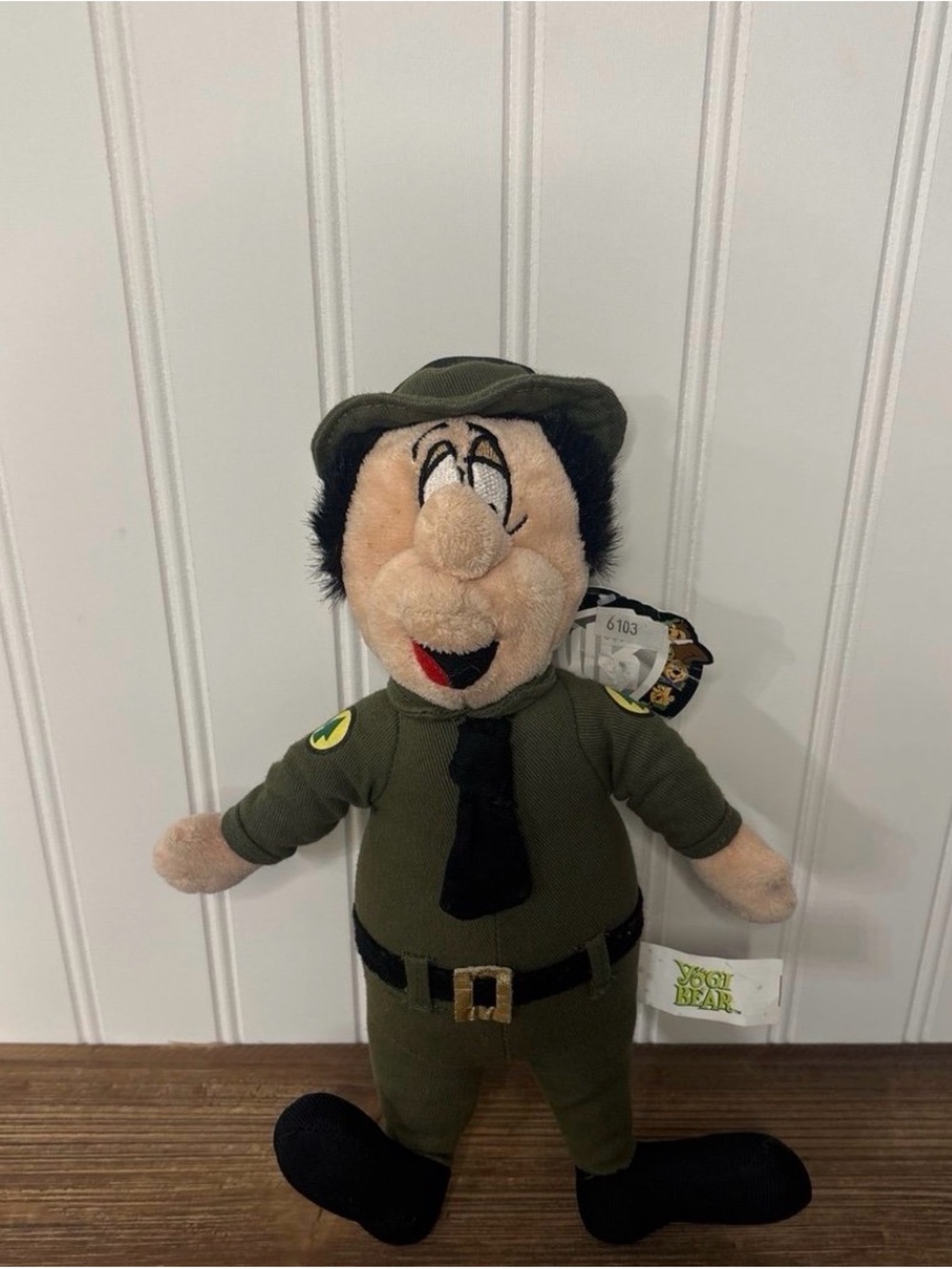 Vintage Hanna-Barbera Ranger Smith Plush Yogi Bear NWT